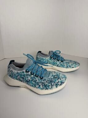 Allbirds Women's Wool Dasher Fluffs running sneakers 8.5